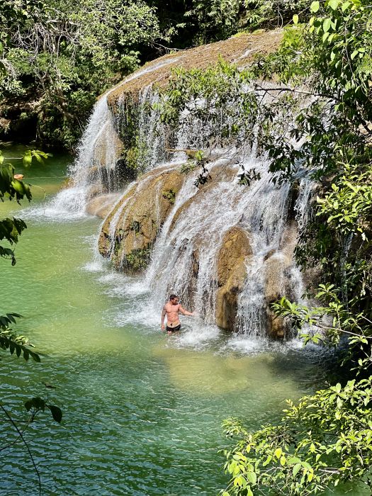 Estância Mimosa has the most crystalline waterfalls in the region, depending on the time of year.